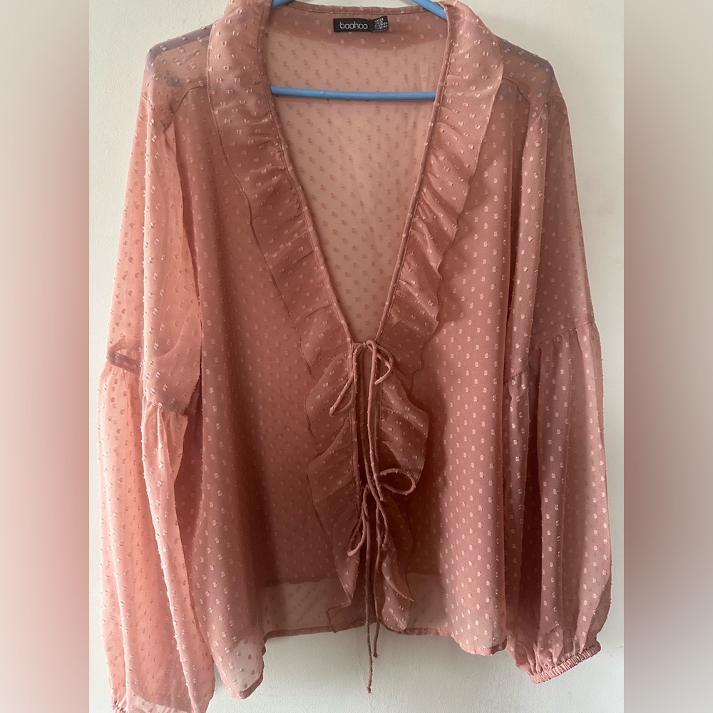 Woman DUSTY ROSE semi-sheer BLOUSE by BOOHOO 
Size: 18